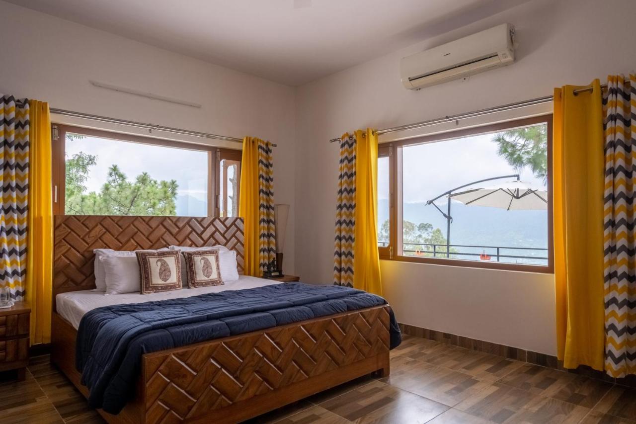 Villa Woodside Meadows By Veo - Part Of Stayvista Касаули Экстерьер фото
